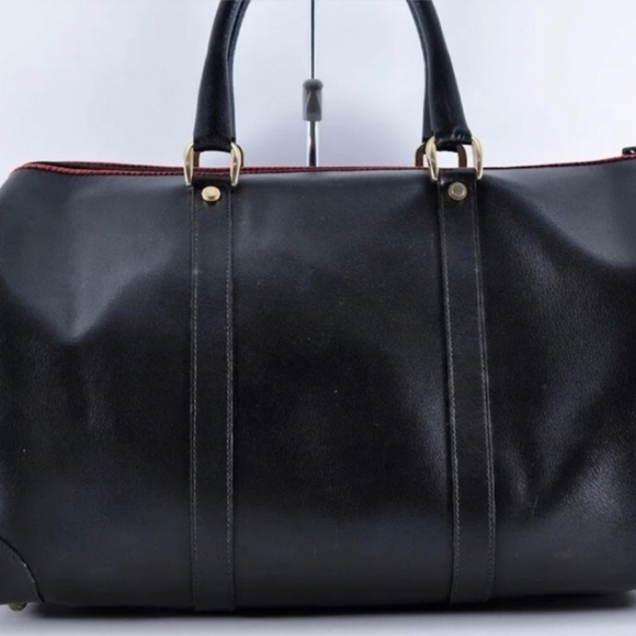 Valentino Garavani: Black Leather Boston Bag - Picture 3 of 12
